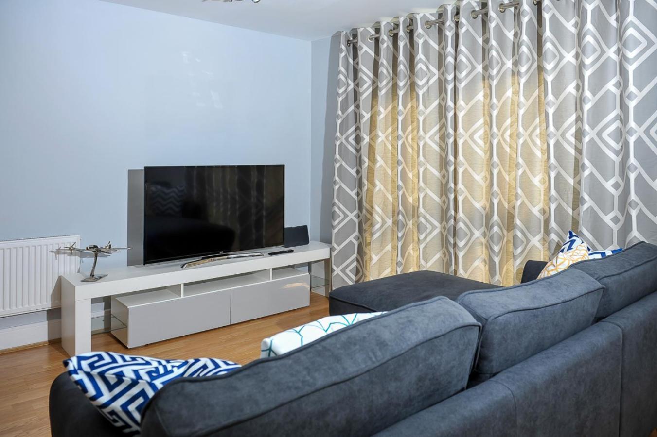 The Pavilions By Select Sa Windsor Bagian luar foto